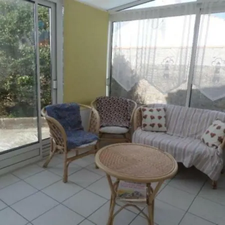 House Mais 6 Pieces- 12 Couchages - Feriehus